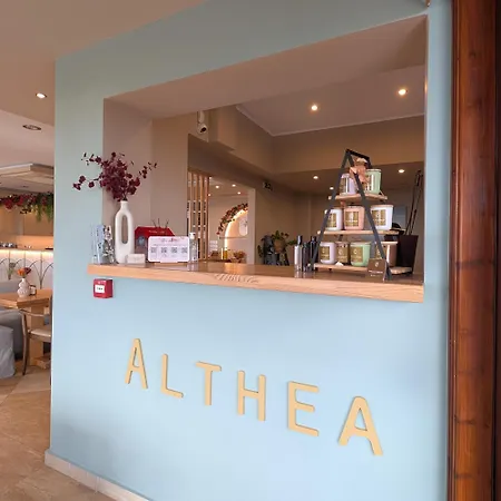 Althea كاتاكولو